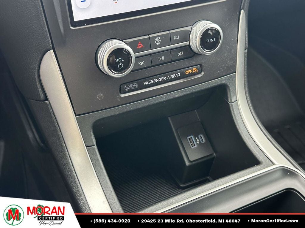 2021 Ford Edge SE