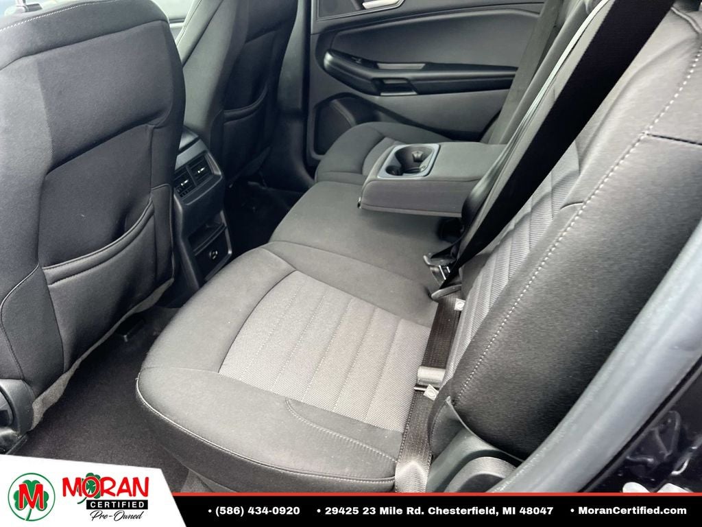 2022 Ford Edge SE