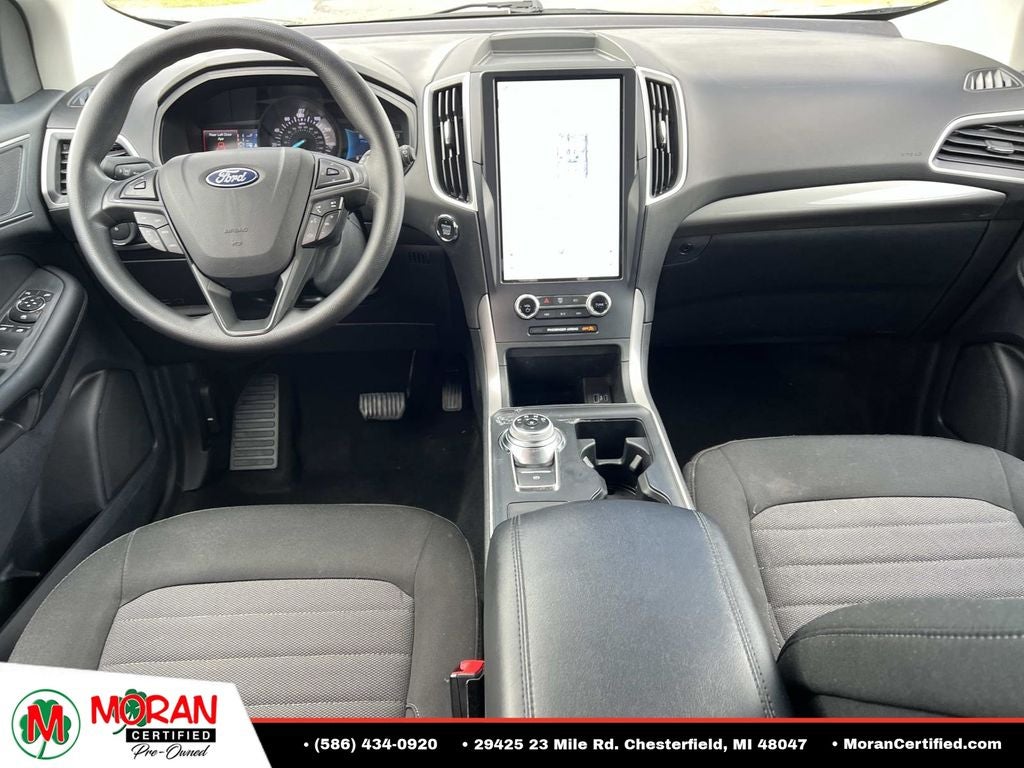 2022 Ford Edge SE