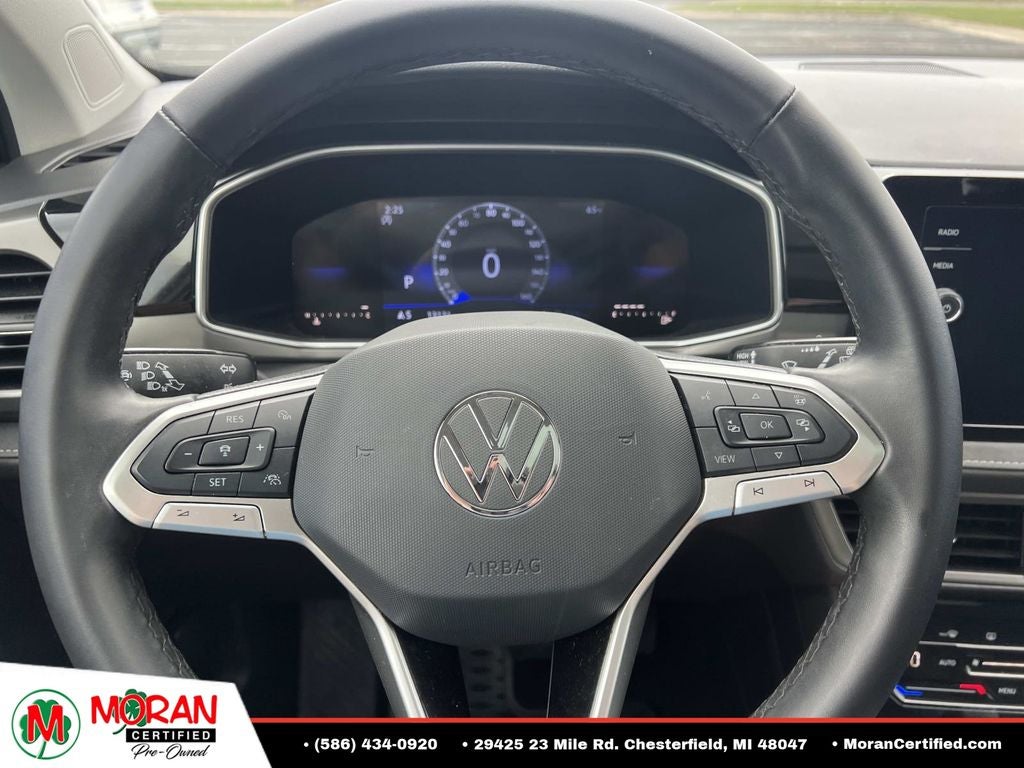 2025 Volkswagen Taos 1.5T SE Black
