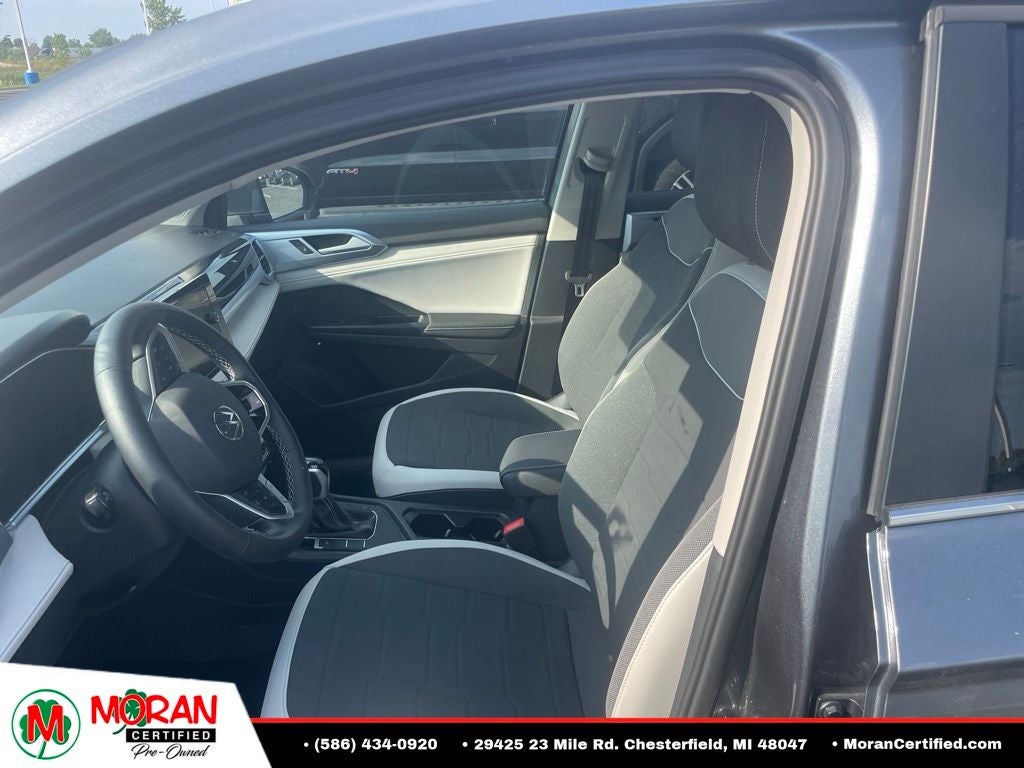 2025 Volkswagen Taos 1.5T SE