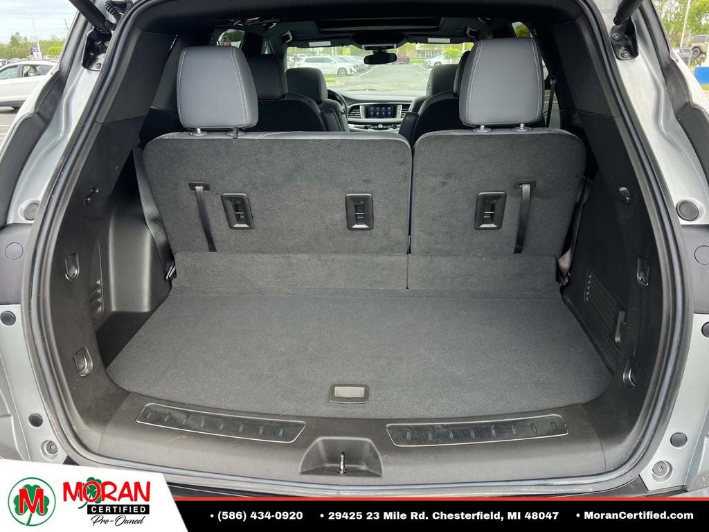 2023 Buick Enclave Essence