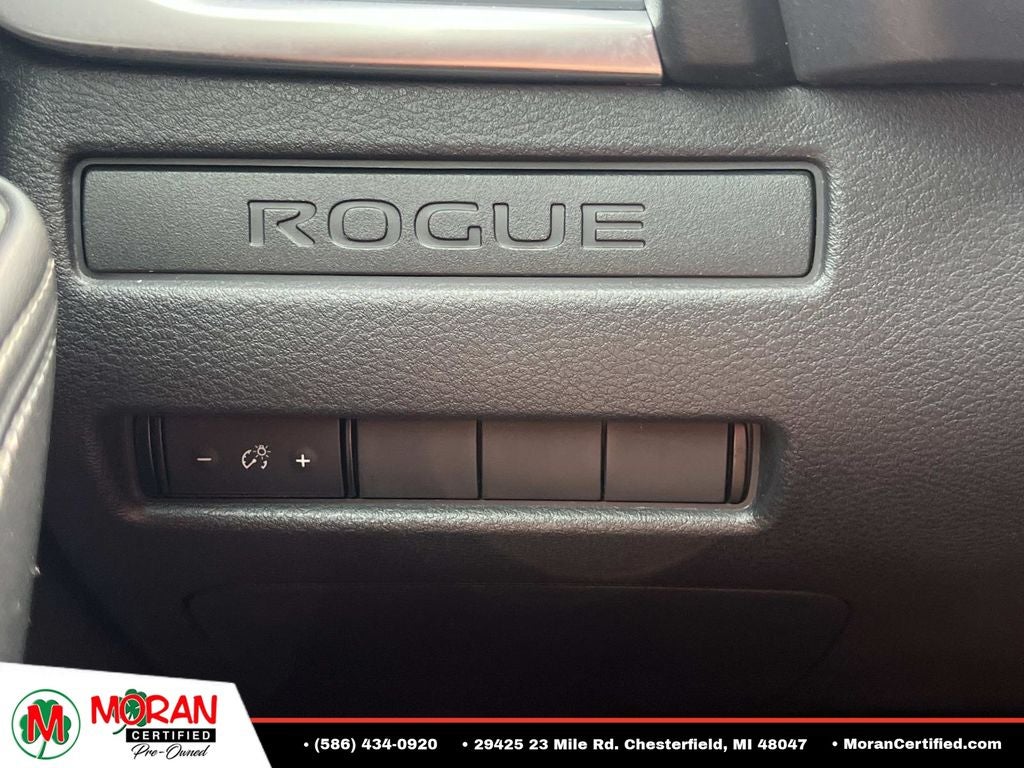 2022 Nissan Rogue Base