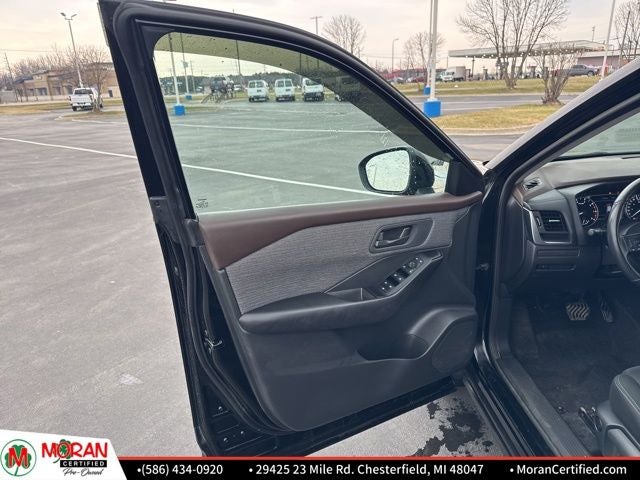 2023 Nissan Rogue Base