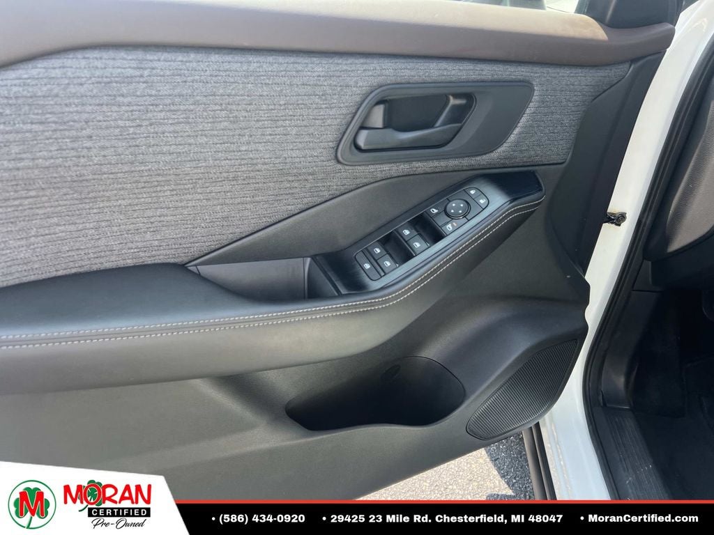 2022 Nissan Rogue Base