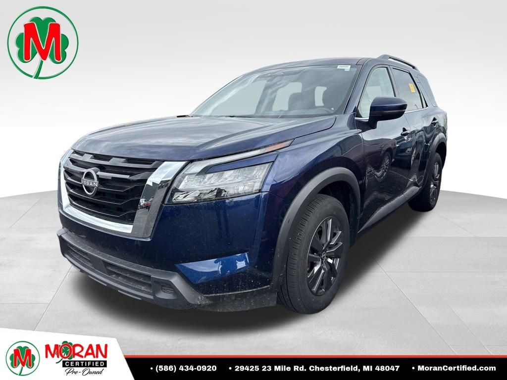 2025 Nissan Pathfinder SV