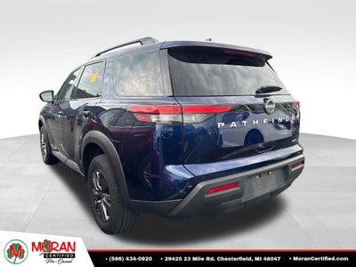 2025 Nissan Pathfinder SV