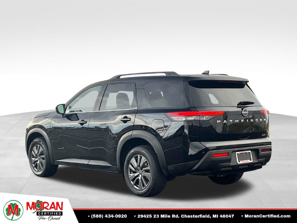 2025 Nissan Pathfinder SV