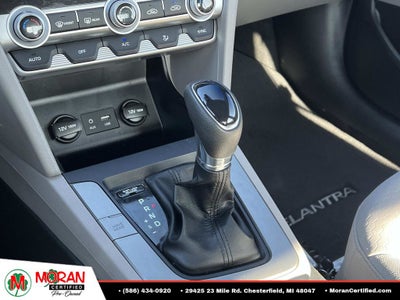 2020 Hyundai Elantra SE