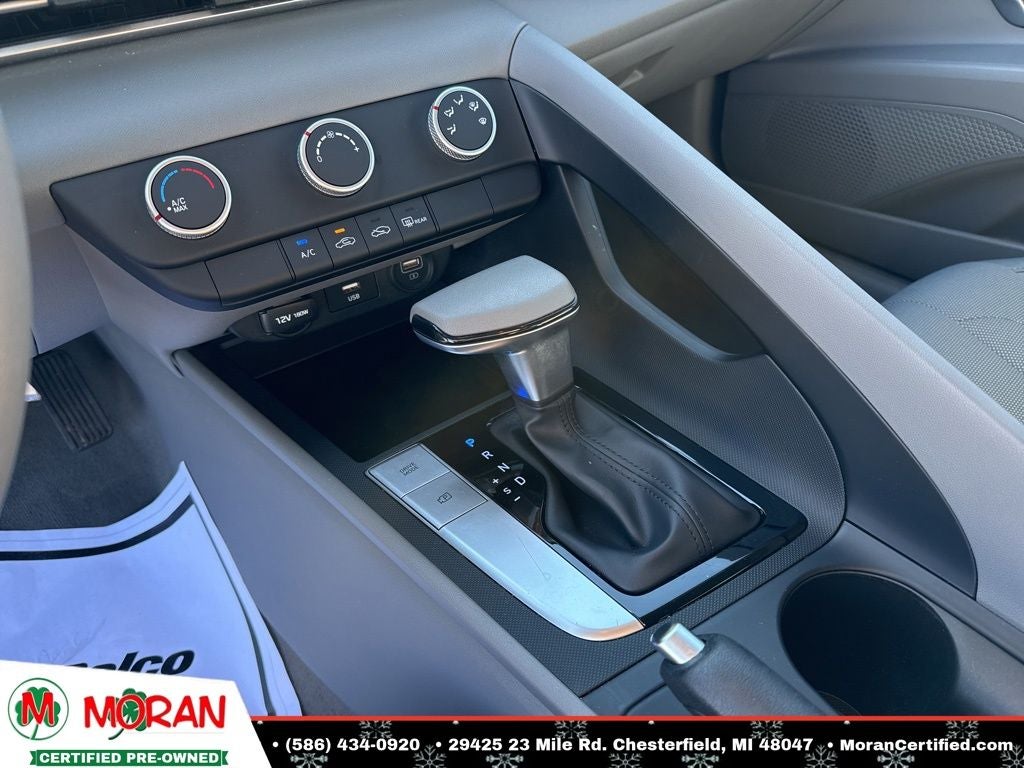 2021 Hyundai Elantra SE