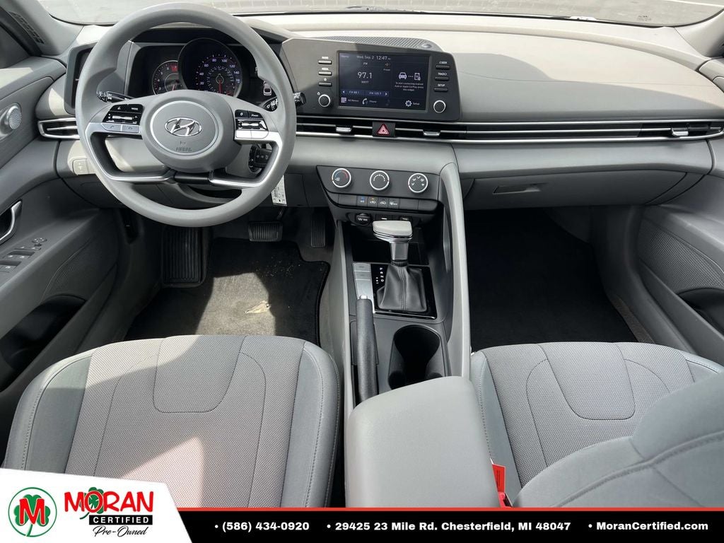 2021 Hyundai Elantra SE