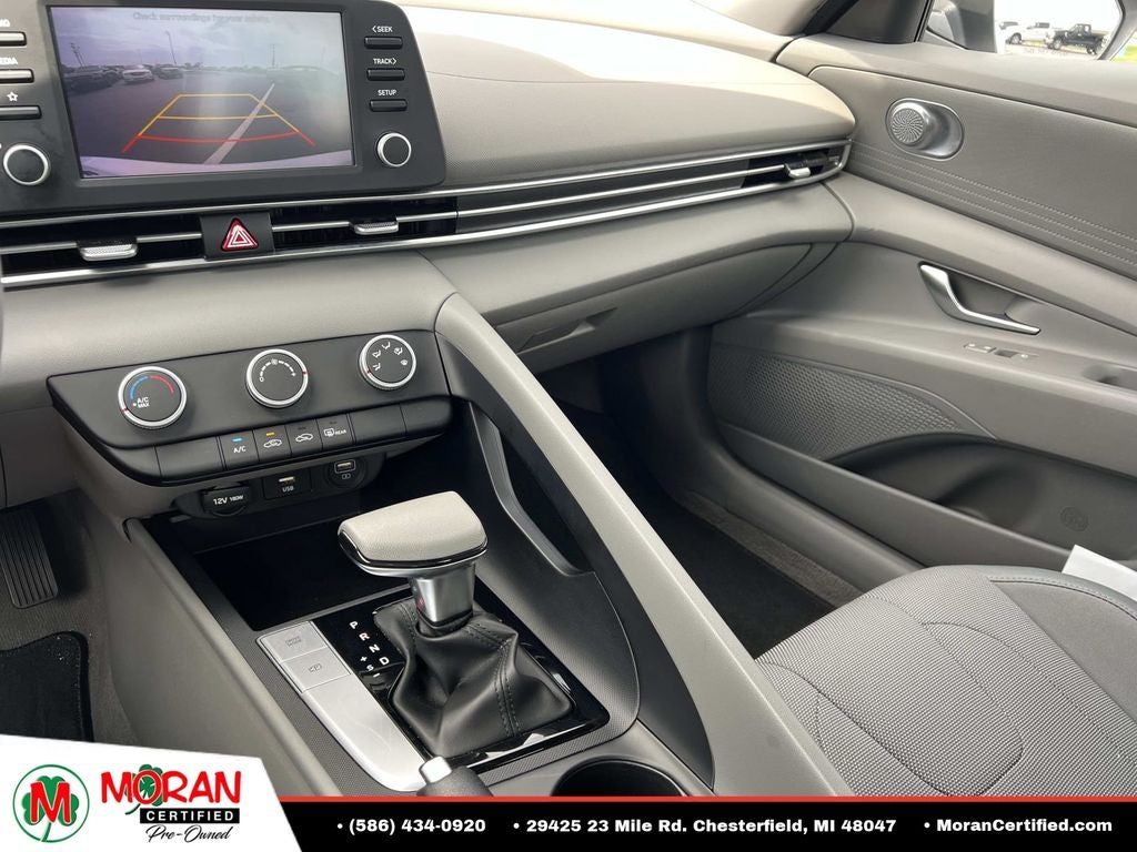 2021 Hyundai Elantra SE