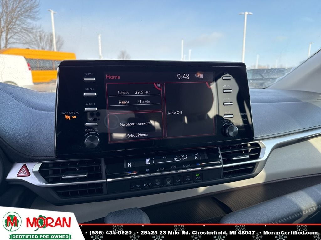 2024 Toyota Sienna LE 8 Passenger