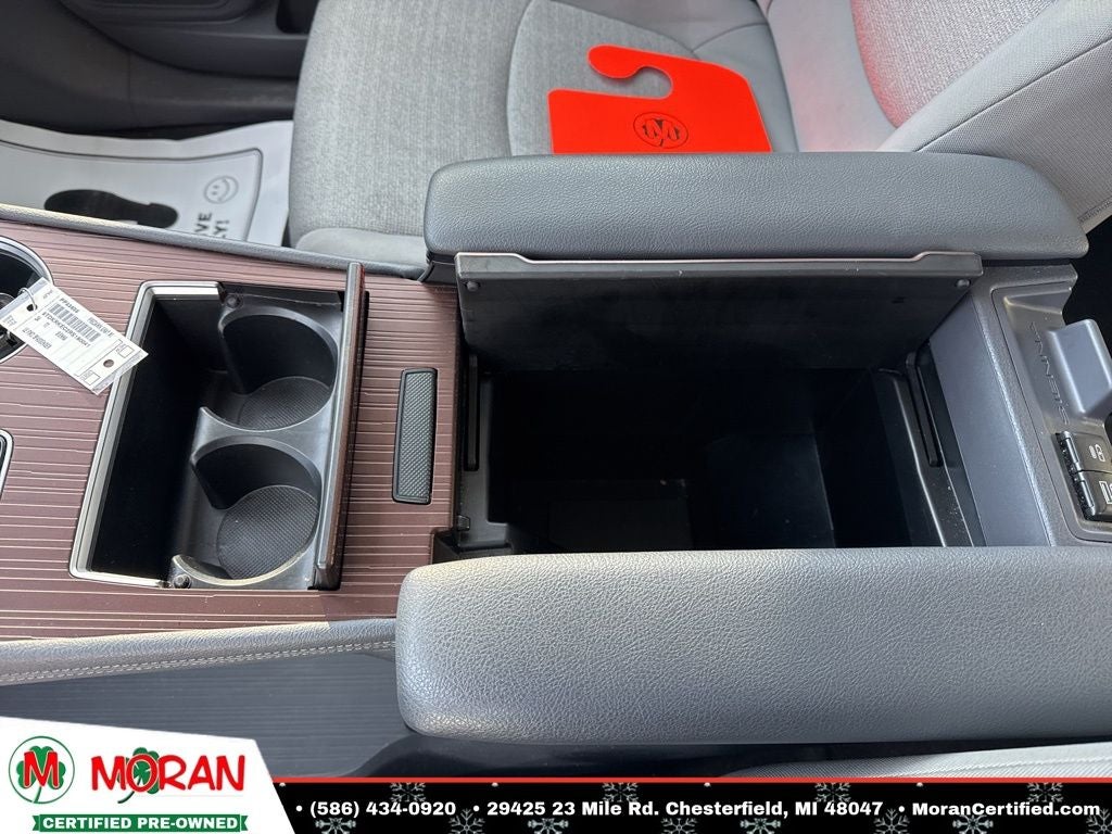 2024 Toyota Sienna LE 8 Passenger