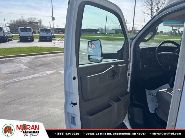 2023 GMC Savana Cutaway 4500 4500 Van