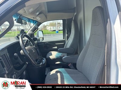 2023 GMC Savana Cutaway 4500 4500 Van