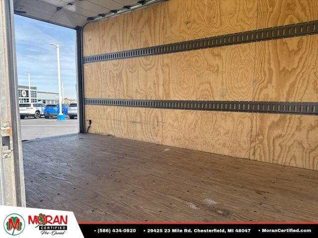 2023 GMC Savana Cutaway 4500 4500 Van