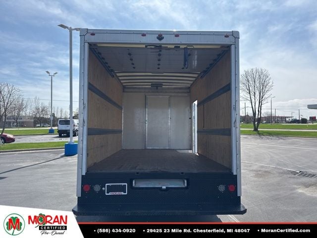 2023 GMC Savana Cutaway 4500 4500 Van