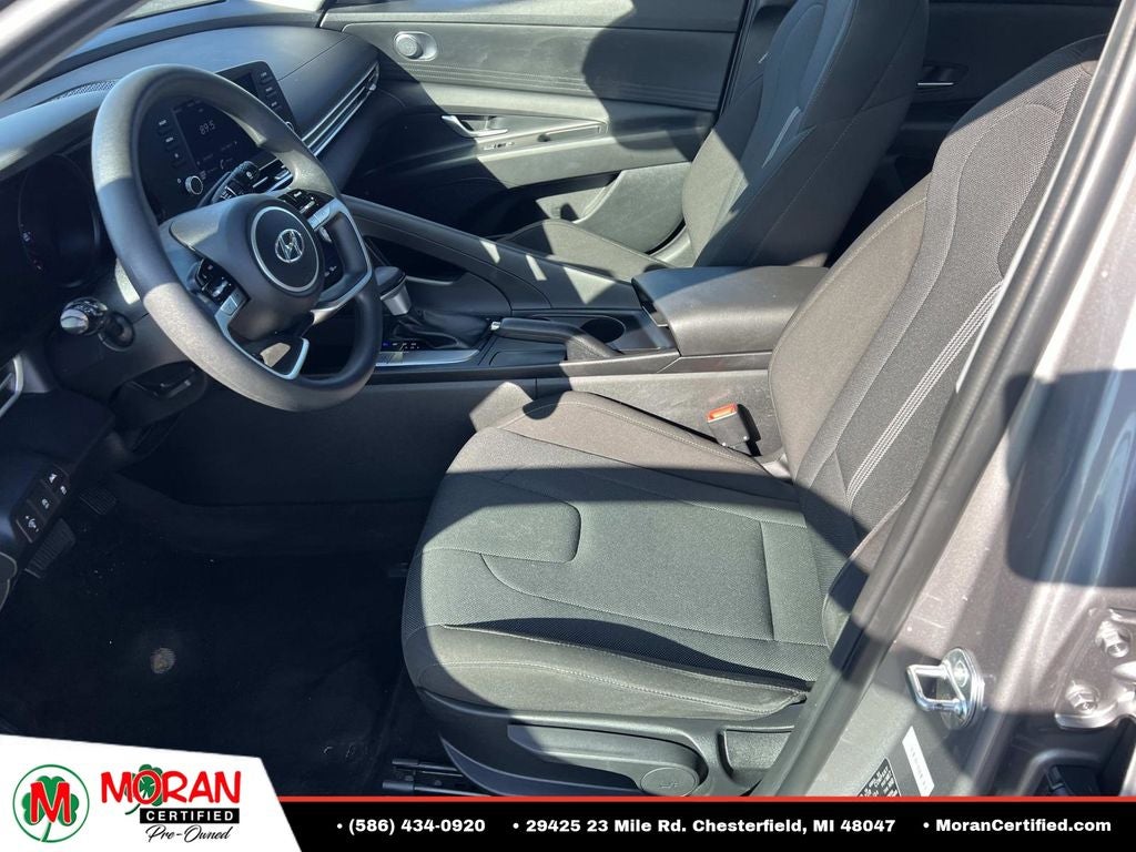 2023 Hyundai Elantra SE