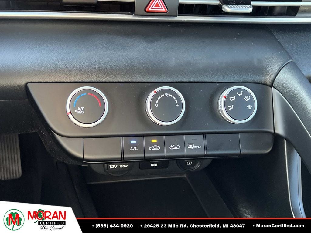 2023 Hyundai Elantra SE