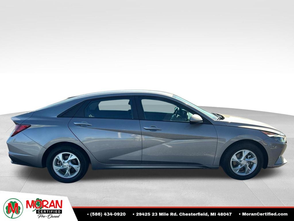 2023 Hyundai Elantra SE