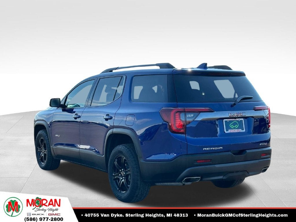 2023 GMC Acadia AT4