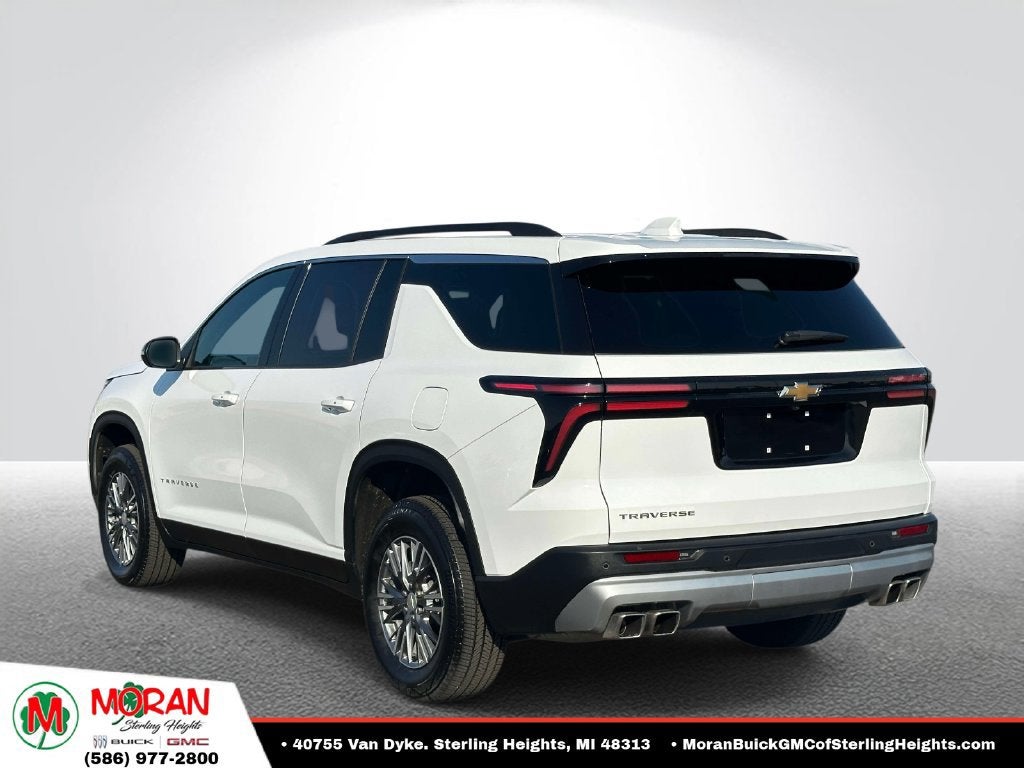 2025 Chevrolet Traverse LT