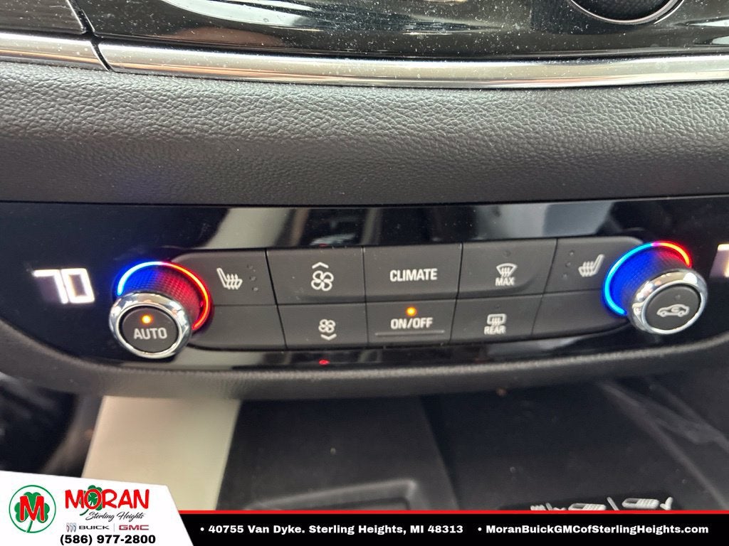 2024 Buick Enclave Essence