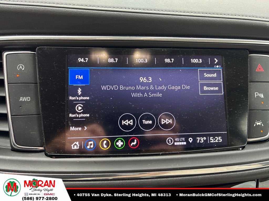 2024 Buick Enclave Essence