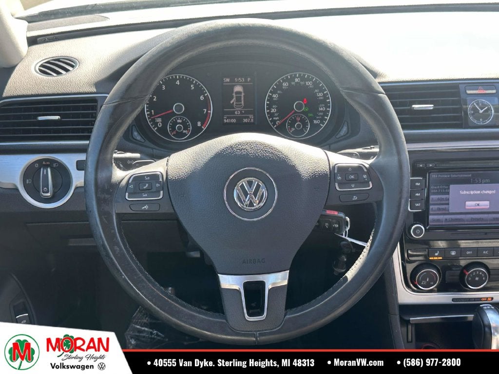 2013 Volkswagen Passat V6 SE w/Sunroof