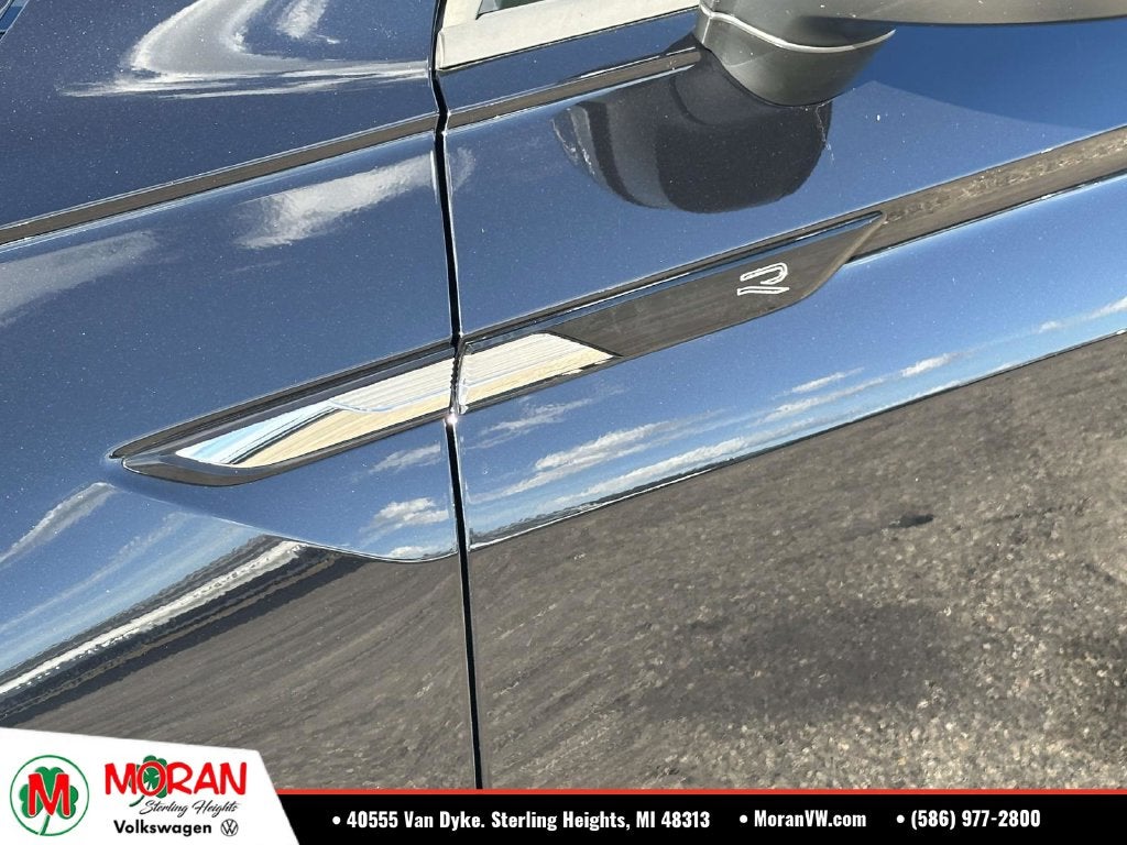 2024 Volkswagen Tiguan 2.0T SE R-Line Black