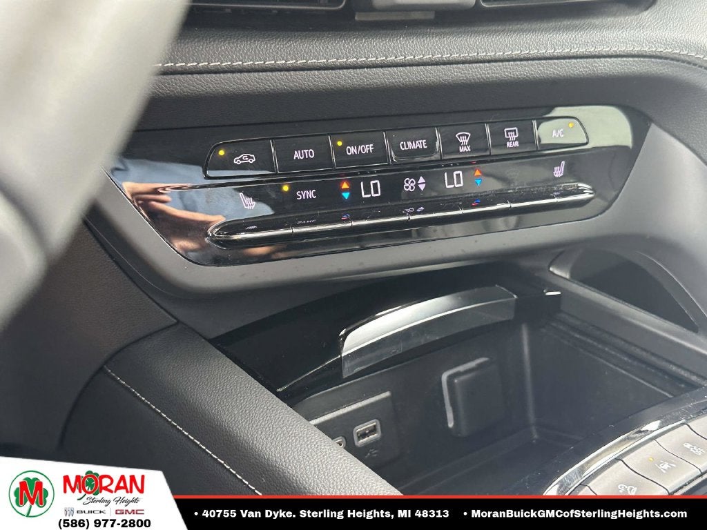 2023 Buick Envision Essence - Photo 25