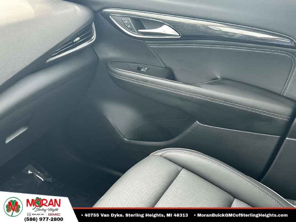 2023 Buick Envision Essence - Photo 30