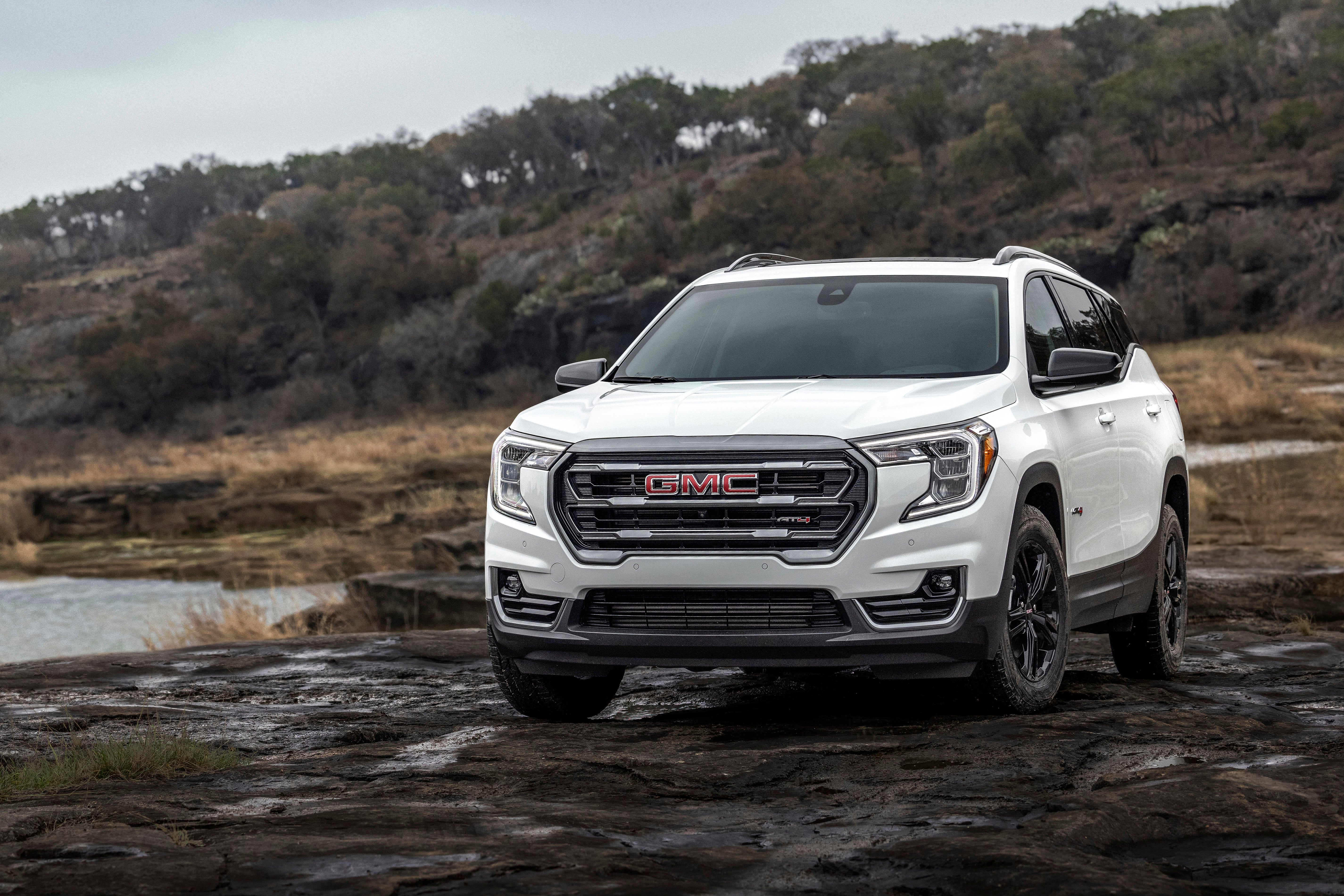 2023 GMC Terrain AT4